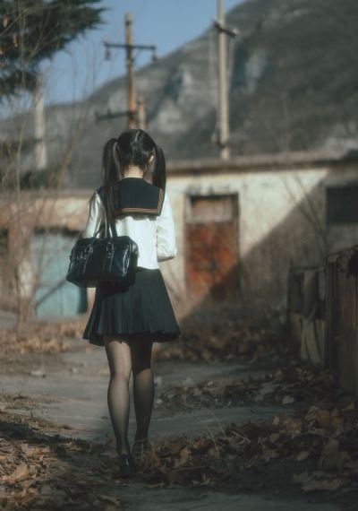 淑女的品格_国产剧日韩免费观看